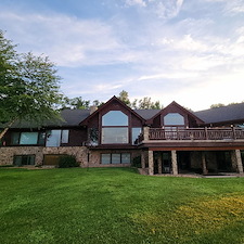 Roof Cleaning in Fort Wayne: Stop Algae, Moss, and Lichen Safely 3