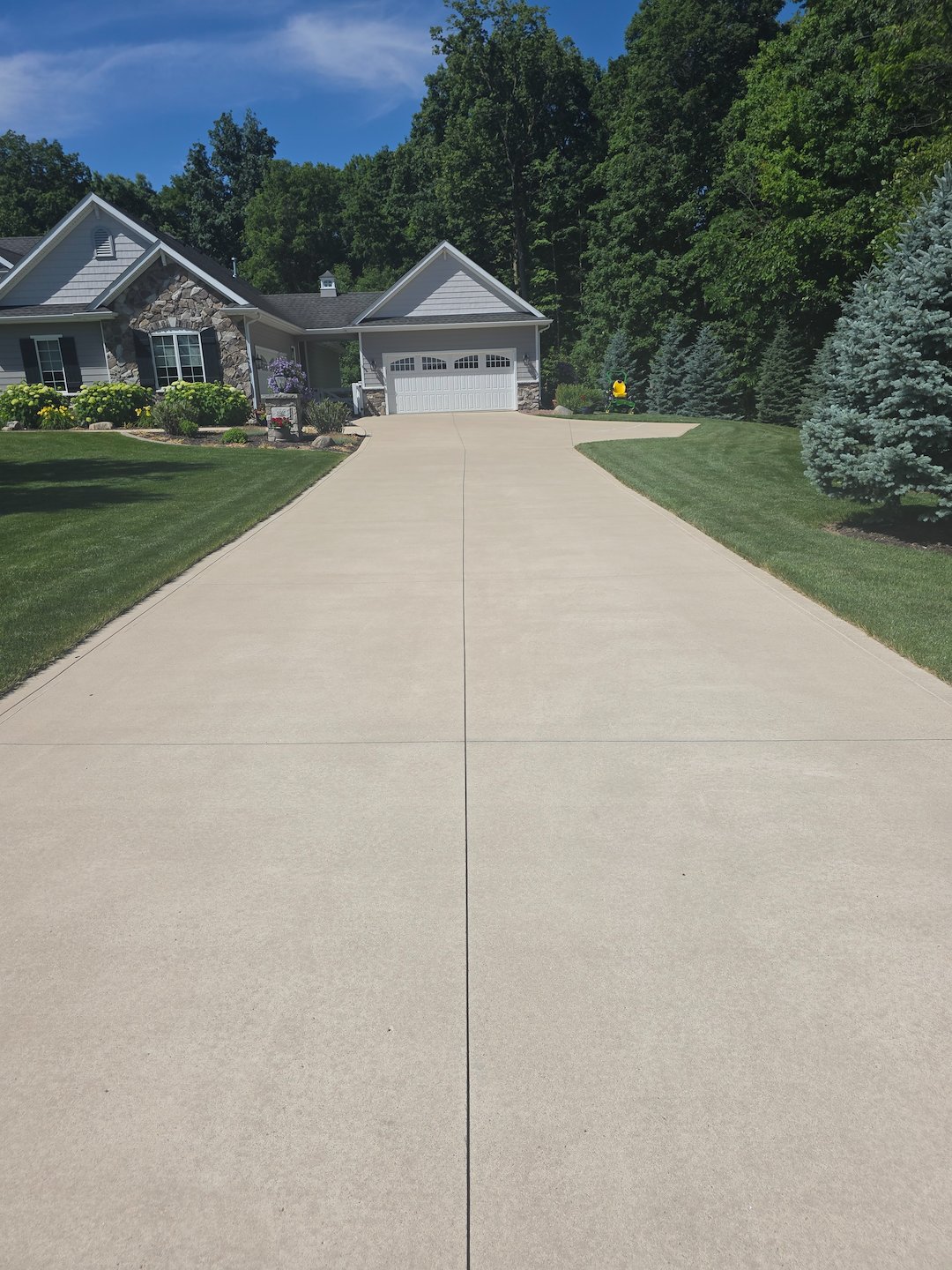 Driveway Surface Cleaning and Sealing Restores Fort Wayne Concrete