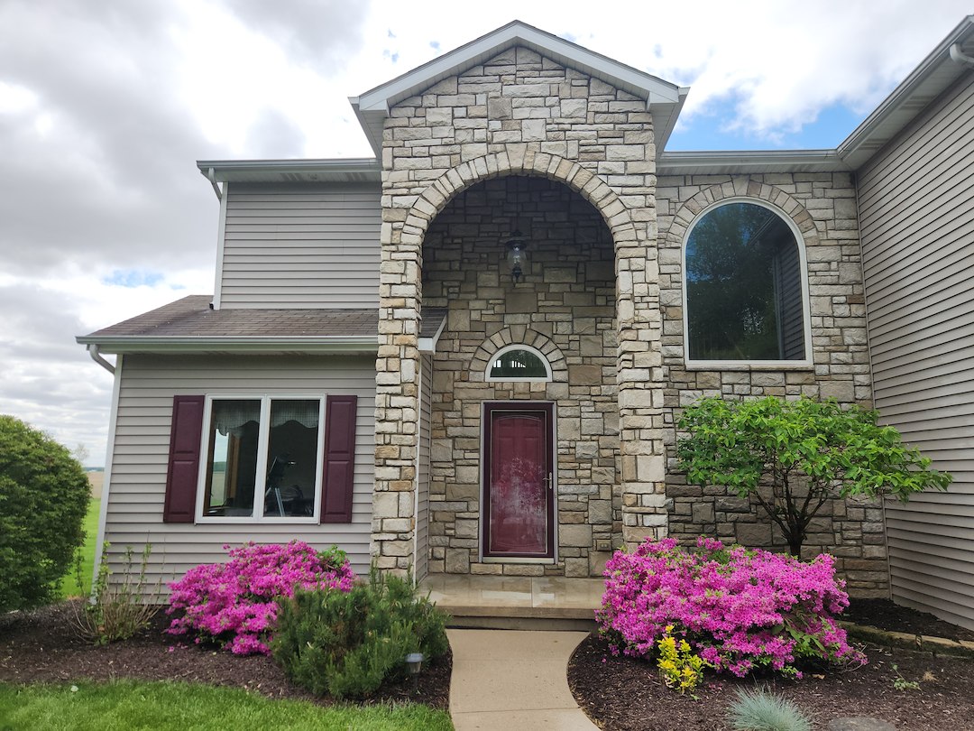 House Washing Transformation – Fort Wayne Pressure & Soft Washing Experts