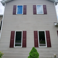 House-Washing-Transformation-Fort-Wayne-Pressure-Soft-Washing-Experts 2