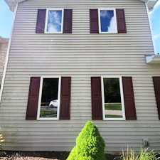 House-Washing-Transformation-Fort-Wayne-Pressure-Soft-Washing-Experts 1