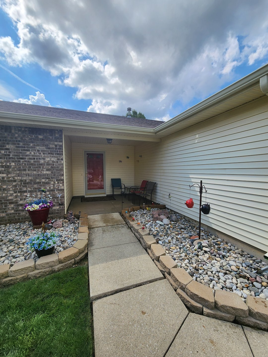Pressure Washing Boost for This Cameron Creek Home in New Haven