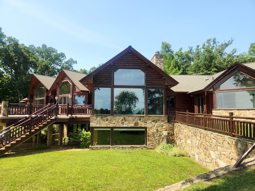 Professional Roof Cleaning & Pressure Washing in Fort Wayne, IN